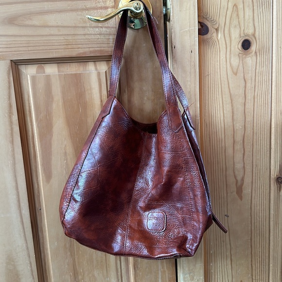 JINGPIN PIJU leather brown purse. Gently used and in great condition. - Picture 1 of 4